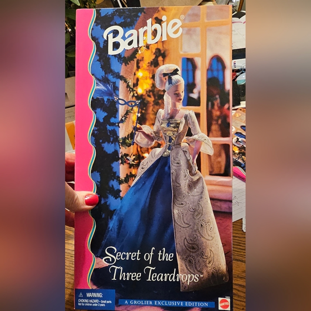 Original Mattel Barbie 1999 secret life of three teardrops and book #24022